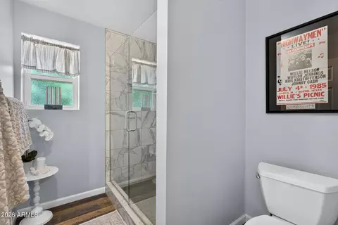 Bath - 15 E Angela Dr, Phoenix, AZ 85022 photo 4 of 5