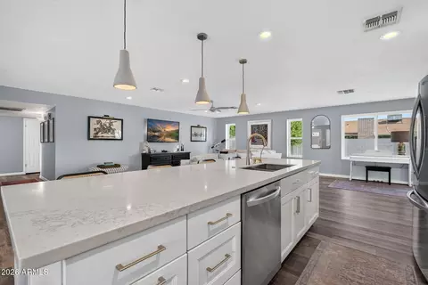 Kitchen - 15 E Angela Dr, Phoenix, AZ 85022 photo 5 of 5