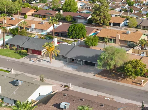 View/Area - 15 E Angela Dr, Phoenix, AZ 85022 photo 1 of 4