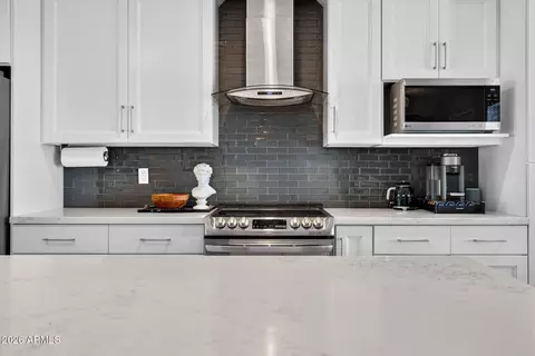 Kitchen - 15 E Angela Dr, Phoenix, AZ 85022 photo 1 of 5
