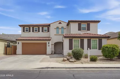 8027 W Spur Dr, Peoria, AZ 85383