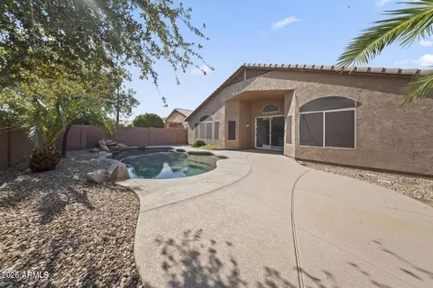Exterior - 4315 E Redwood Ln, Phoenix, AZ 85048 photo 3 of 4