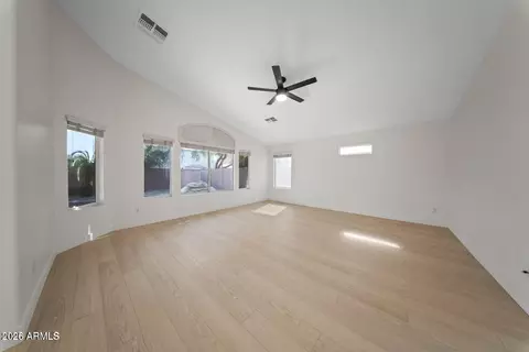 Living - 4315 E Redwood Ln, Phoenix, AZ 85048 photo 2 of 5