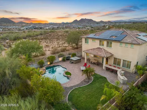 7427 W Saddlehorn Rd, Peoria, AZ 85383