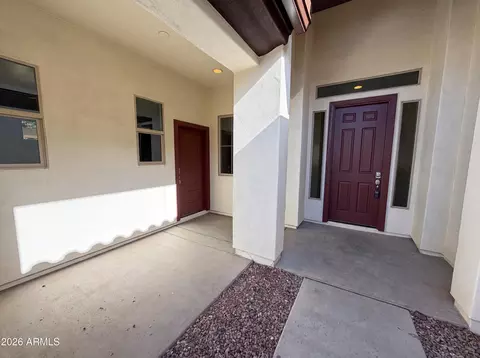 Exterior - 701 E Charlevoix Ave, Gilbert, AZ 85297 photo 4 of 8