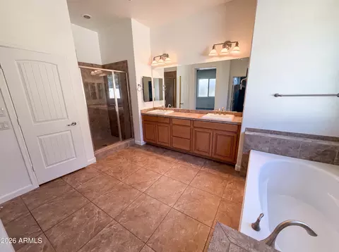Bath - 701 E Charlevoix Ave, Gilbert, AZ 85297 photo 5 of 7