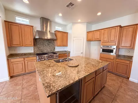 Kitchen - 701 E Charlevoix Ave, Gilbert, AZ 85297 photo 2 of 7