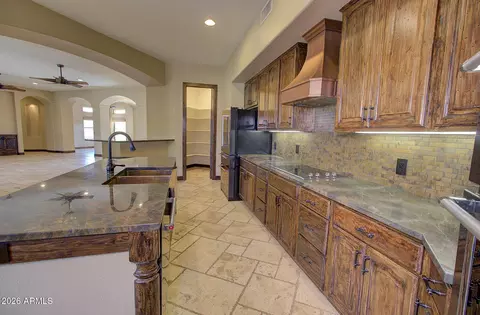 Kitchen - 284 S 162nd St, Gilbert, AZ 85296 photo 3 of 4