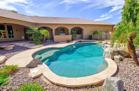 Exterior - 284 S 162nd St, Gilbert, AZ 85296 photo 9 of 9