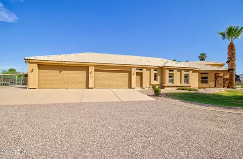 Exterior - 284 S 162nd St, Gilbert, AZ 85296 photo 5 of 9