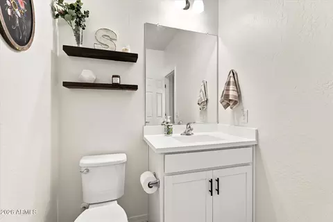 Bath - 8544 E Osage Ave, Mesa, AZ 85212 photo 5 of 5