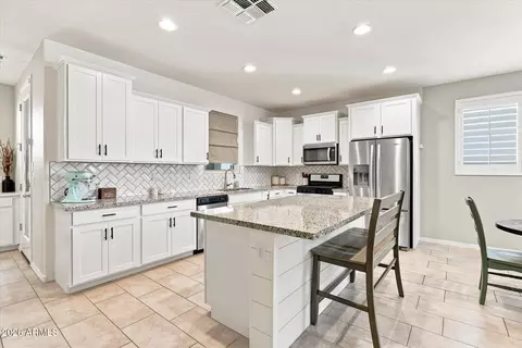 Kitchen - 8544 E Osage Ave, Mesa, AZ 85212 photo 3 of 6