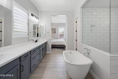 Bath - 2515 E Thornton Ct, Gilbert, AZ 85297 photo 1 of 4