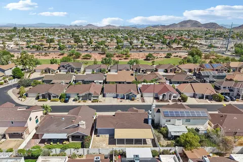 View/Area - 1029 E Annette Dr, Phoenix, AZ 85022 photo 4 of 4