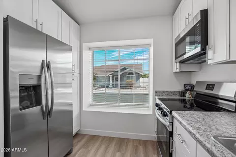 Kitchen - 1029 E Annette Dr, Phoenix, AZ 85022 photo 4 of 4