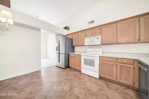 Kitchen - 4303 E Angela Dr, Phoenix, AZ 85032 photo 4 of 4