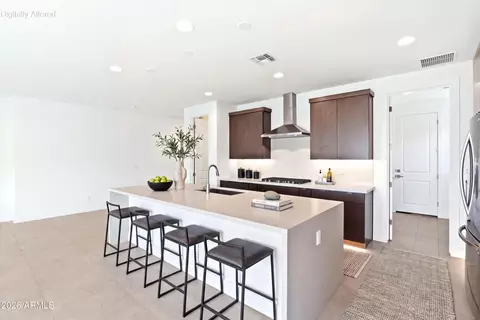 Kitchen - 10252 E Utah Ave, Mesa, AZ 85212 photo 2 of 4