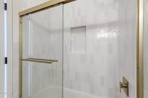 Bath - 2533 E Stottler Dr, Gilbert, AZ 85296 photo 7 of 7