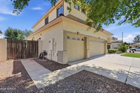 Exterior - 2533 E Stottler Dr, Gilbert, AZ 85296 photo 2 of 7