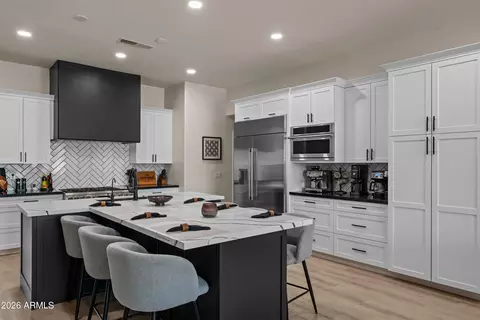Kitchen - 10124 E Pantera Ave, Mesa, AZ 85212 photo 3 of 10