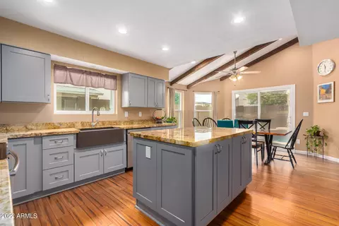 Kitchen - 3601 E Rosemonte Dr, Phoenix, AZ 85050 photo 2 of 6