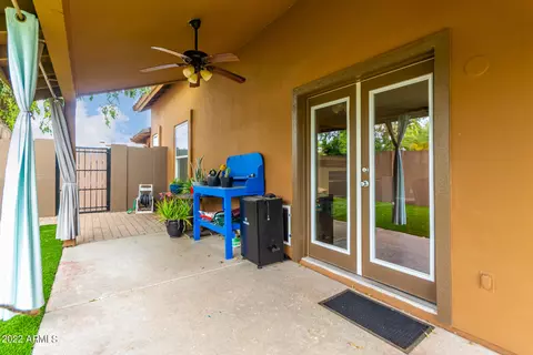 Exterior - 3601 E Rosemonte Dr, Phoenix, AZ 85050 photo 4 of 8