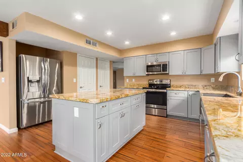 Kitchen - 3601 E Rosemonte Dr, Phoenix, AZ 85050 photo 6 of 6