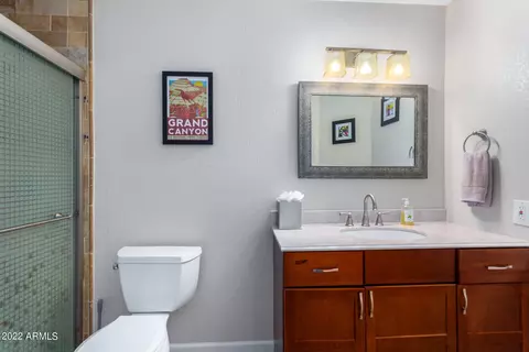 Bath - 3601 E Rosemonte Dr, Phoenix, AZ 85050 photo 5 of 5