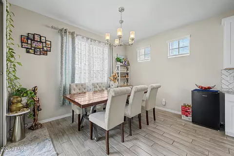 Dining - 5550 N 107th Ln, Phoenix, AZ 85037 photo 1 of 1