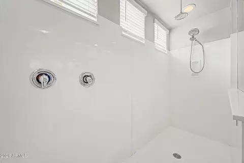 Bath - 5550 N 107th Ln, Phoenix, AZ 85037 photo 3 of 5