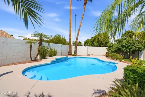 Exterior - 2540 E Sagebrush St, Gilbert, AZ 85296 photo 8 of 11