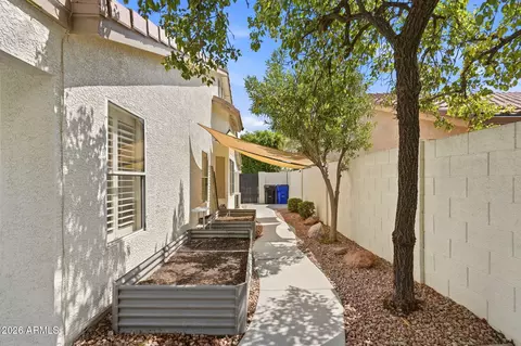 Exterior - 2540 E Sagebrush St, Gilbert, AZ 85296 photo 5 of 11