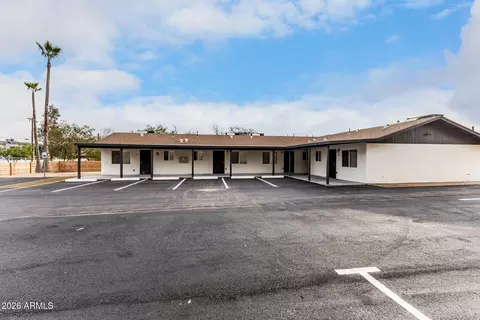 Exterior - 11230 N 17th Ave, Phoenix, AZ 85029 photo 1 of 4