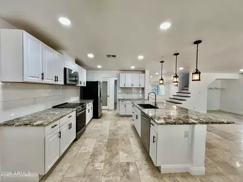12721 N 58th Dr, Glendale, AZ 85304
