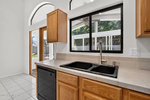 Kitchen - 3750 E Irwin Ave, Mesa, AZ 85206 photo 7 of 8