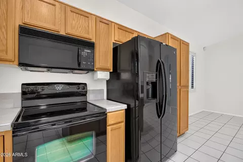 Kitchen - 3750 E Irwin Ave, Mesa, AZ 85206 photo 6 of 8