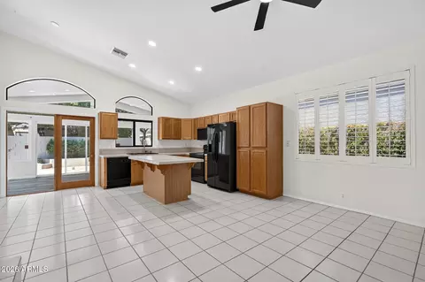 Kitchen - 3750 E Irwin Ave, Mesa, AZ 85206 photo 1 of 8