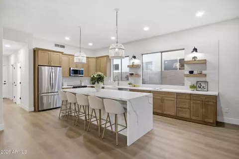 Kitchen - 1645 E Orangewood St, Gilbert, AZ 85296 photo 2 of 5