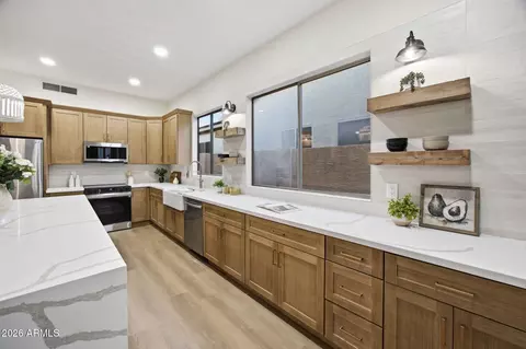 Kitchen - 1645 E Orangewood St, Gilbert, AZ 85296 photo 3 of 5
