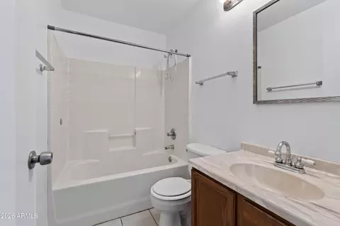 Bath - 3963 E Tremaine Ave, Gilbert, AZ 85234 photo 4 of 4