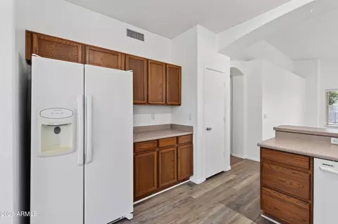Kitchen - 3963 E Tremaine Ave, Gilbert, AZ 85234 photo 4 of 4