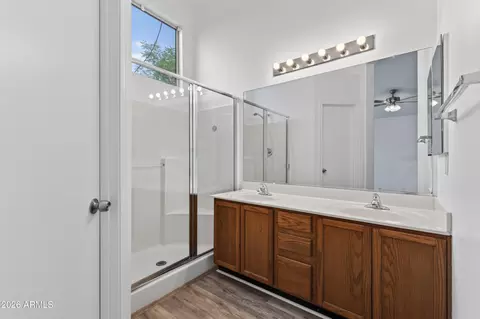 Bath - 3963 E Tremaine Ave, Gilbert, AZ 85234 photo 1 of 4