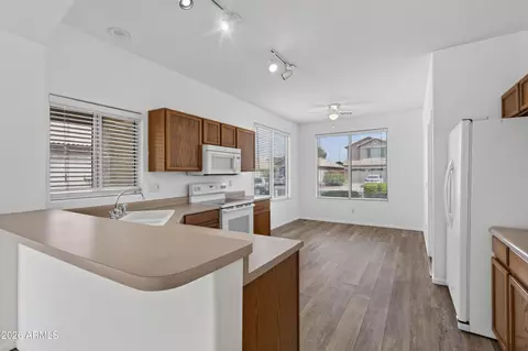 Kitchen - 3963 E Tremaine Ave, Gilbert, AZ 85234 photo 1 of 4