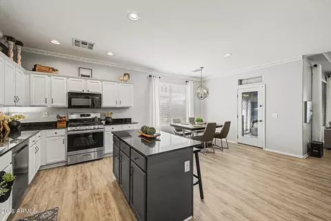 Kitchen - 4343 E Vaughn Ave, Gilbert, AZ 85234 photo 5 of 5
