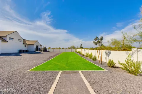 Exterior - 4041 E Mountain View Rd, Phoenix, AZ 85028 photo 12 of 16