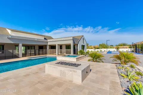 Exterior - 4041 E Mountain View Rd, Phoenix, AZ 85028 photo 9 of 16