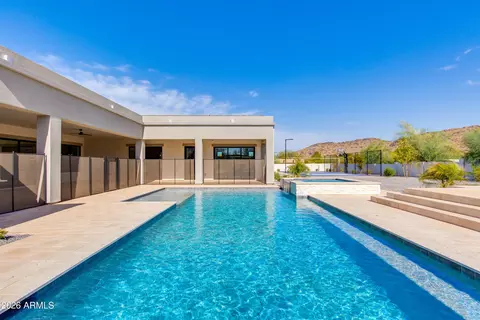 Exterior - 4041 E Mountain View Rd, Phoenix, AZ 85028 photo 7 of 16