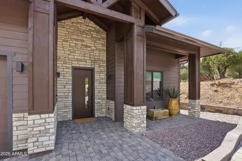 Exterior - 1105 N Scenic Dr, Payson, AZ 85541 photo 2 of 9