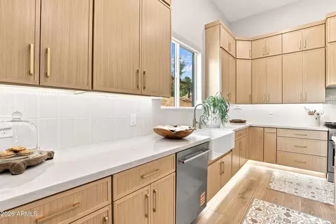 Kitchen - 1105 N Scenic Dr, Payson, AZ 85541 photo 4 of 5