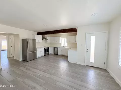 Kitchen - 1718 E Glenrosa Ave, Phoenix, AZ 85016 photo 1 of 4